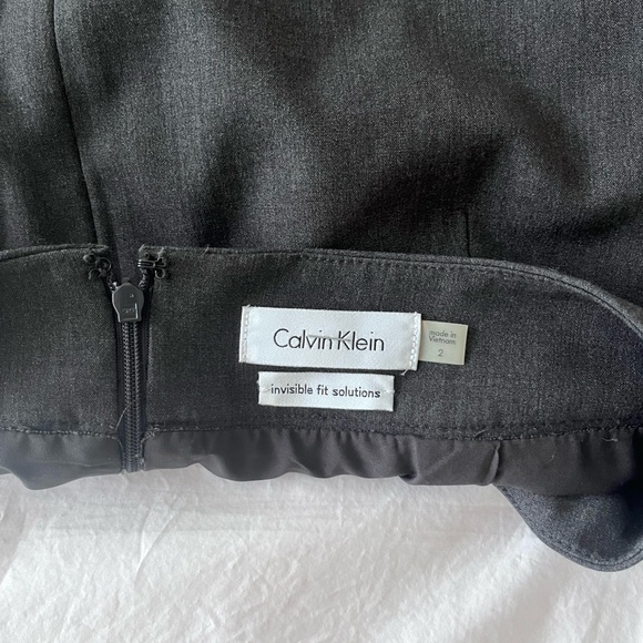 Charcoal Gray Calvin Klein Pencil Skirt Size 2 - Picture 2 of 3